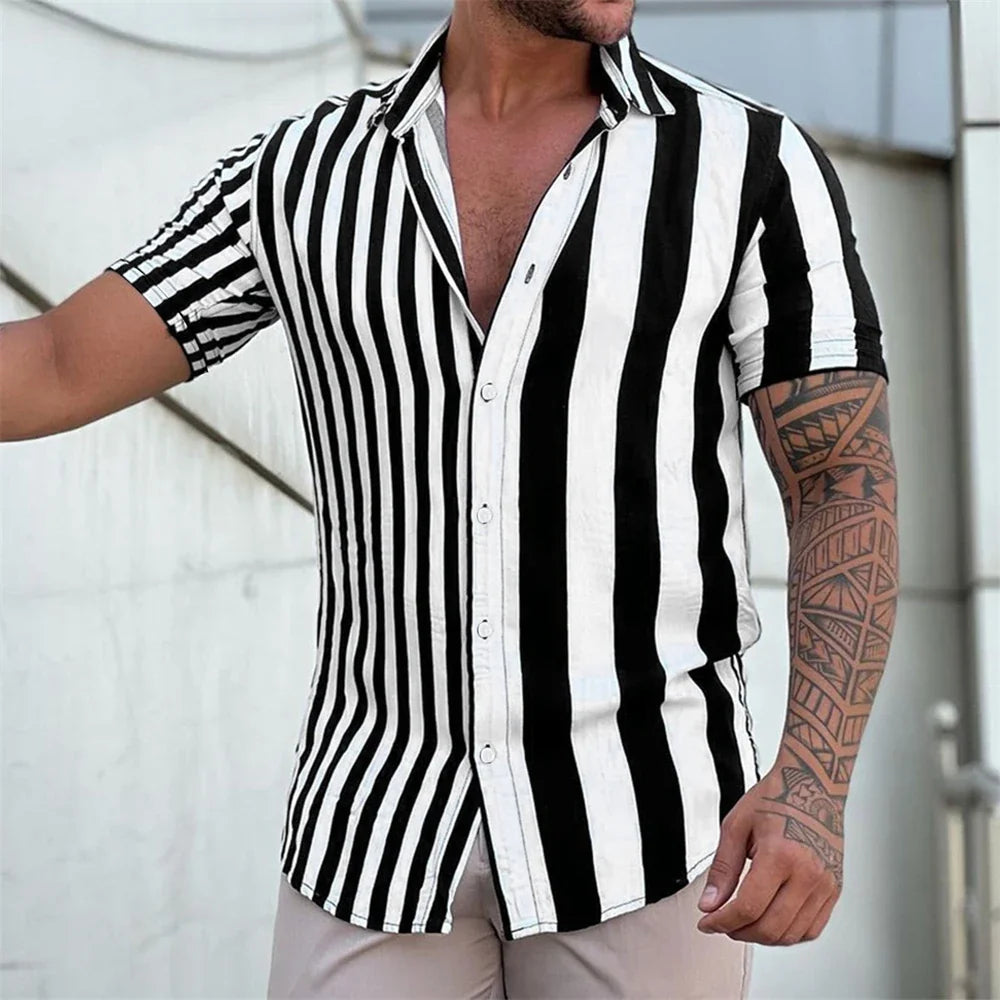 Camisa de verão às riscas de manga curta