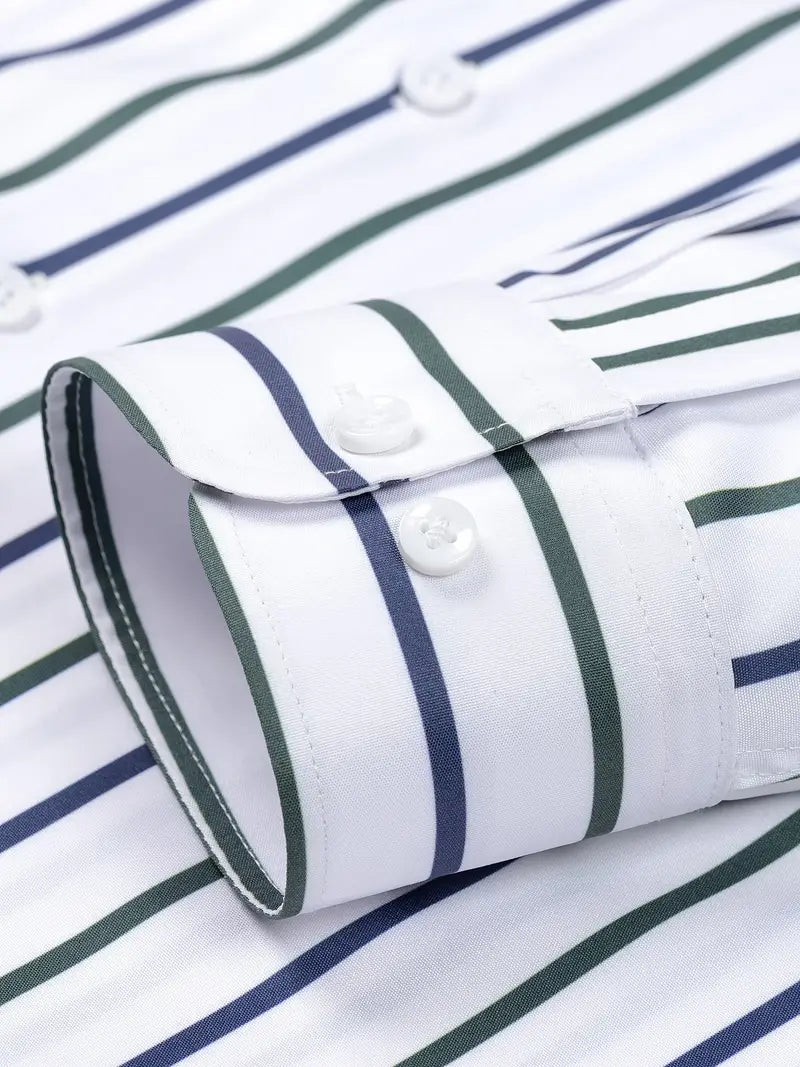 Camisa elegante às riscas