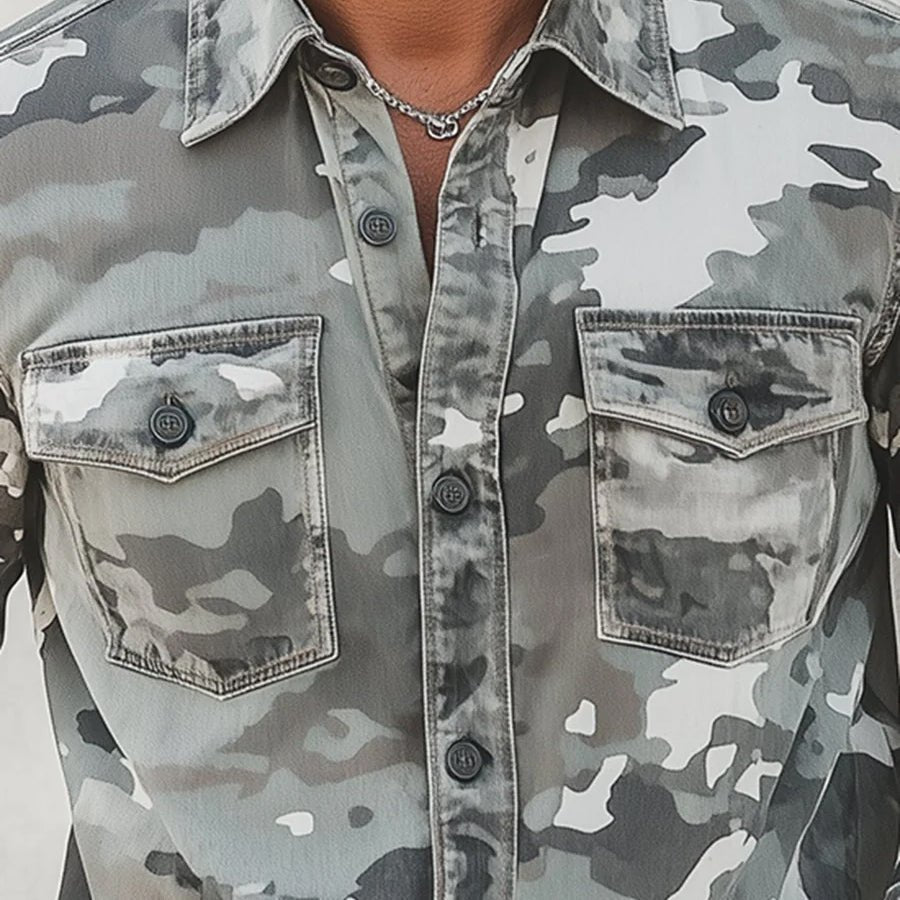 Camisa masculina elegante com padrão de camuflagem