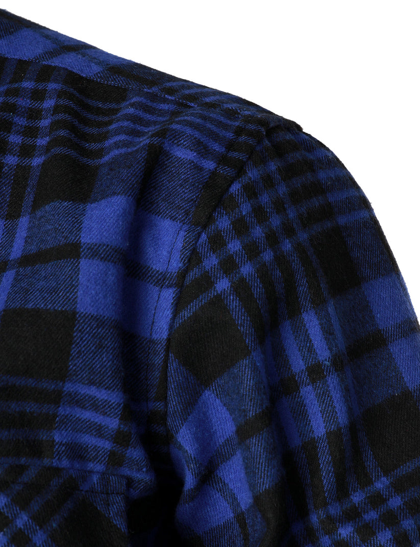 Camisa elegante aos quadrados