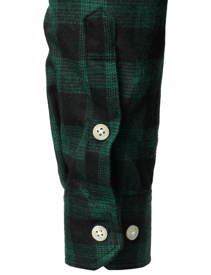 Camisa elegante aos quadrados