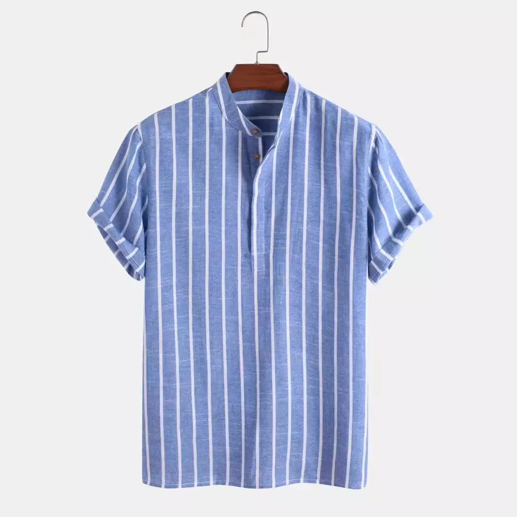 Camisa elegante de manga curta às riscas