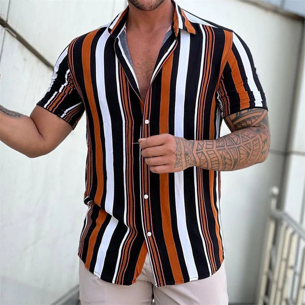 Camisa de verão às riscas de manga curta