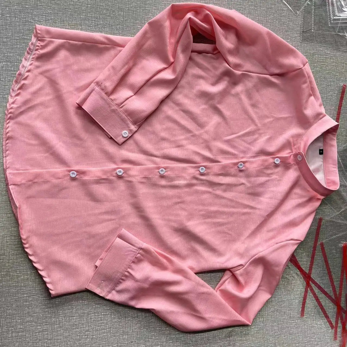 Camisa elegante e colorida
