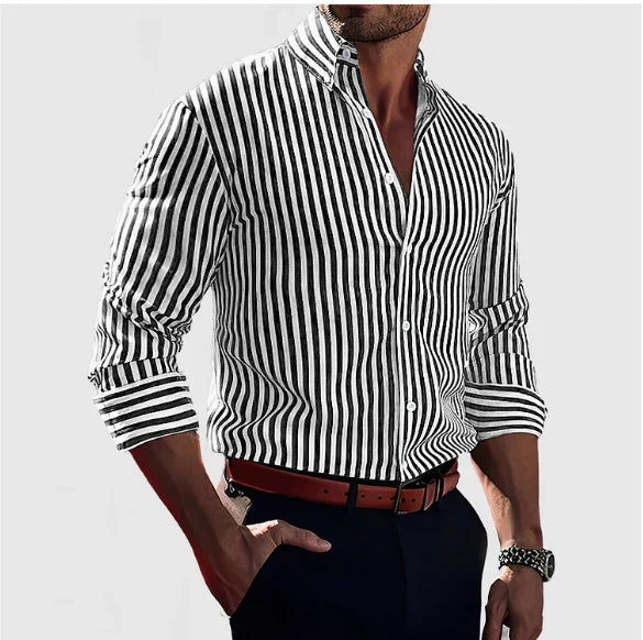 Camisa elegante às riscas